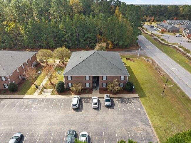 21 Collins Dr in Lillington, NC - Building Photo - Building Photo
