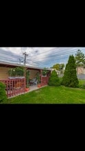 3038 N Davlin Ct, Unit G in Chicago, IL - Building Photo - Building Photo