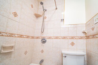 724 17th St in Union City, NJ - Building Photo - Building Photo