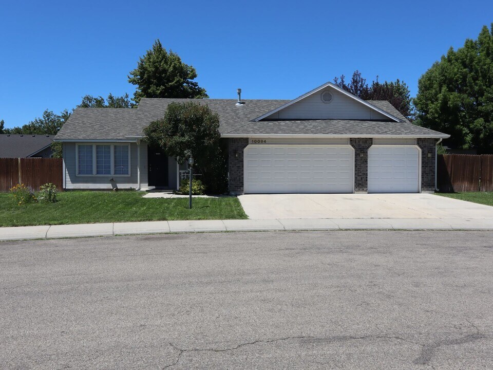 10094 W Rhett St in Boise, ID - Building Photo