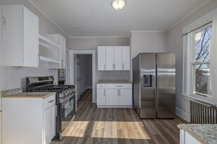 11 Courtland St in Paterson, NJ - Building Photo