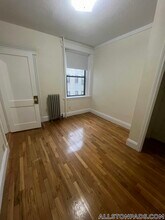 1156 Commonwealth Ave in Allston, MA - Building Photo - Building Photo