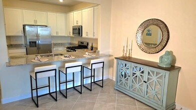 15035 Sunny Day Dr in Bradenton, FL - Foto de edificio - Building Photo