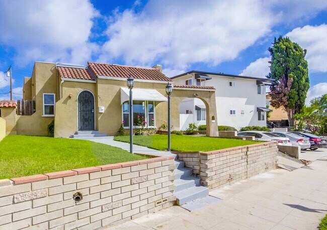 property at 4021 33rd St
