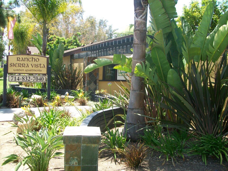 14271 Browning Ave, Unit R58 in Tustin, CA - Building Photo