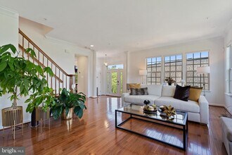 500 Overlook Park Dr in Oxon Hill, MD - Building Photo - Building Photo