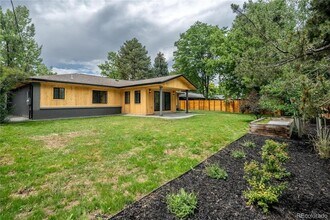 404 S Oneida Way in Denver, CO - Building Photo - Building Photo