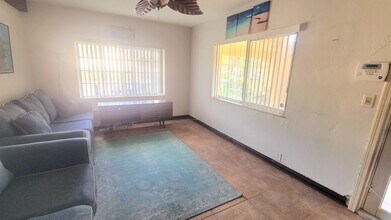 7400 Harding Ave in Miami, FL - Foto de edificio - Building Photo