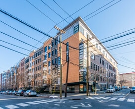 1100 Adams St in Hoboken, NJ - Building Photo - Building Photo