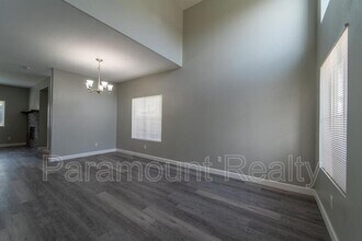 4319 Roxbury Dr in Tracy, CA - Foto de edificio - Building Photo