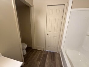 601 W Woodbury St in Danville, IL - Foto de edificio - Building Photo