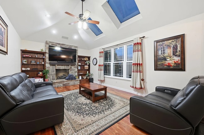 property at 643 Northfield Ln