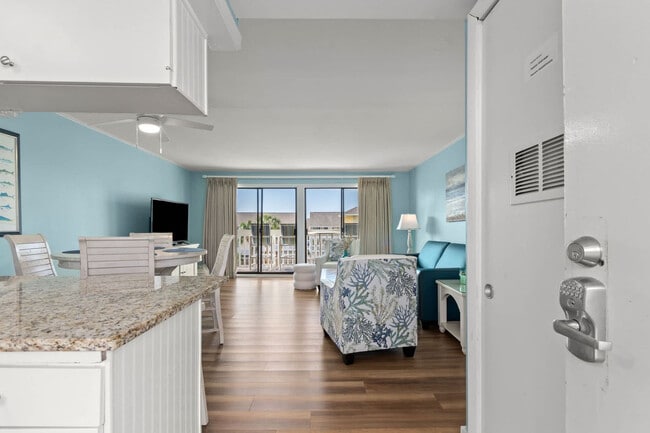 775 Gulf Shore Dr in Destin, FL - Building Photo - Building Photo