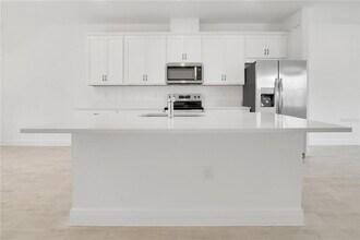 13201 Peaceful Melody Dr in Winter Garden, FL - Building Photo - Building Photo