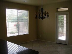 3097 S Lois Ln in Gilbert, AZ - Building Photo - Building Photo