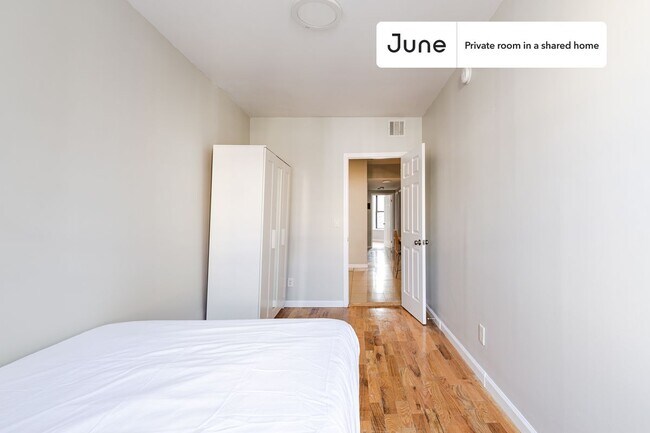 Private bedroom in 4 bed/2 bath Home in Brooklyn, NY - Building Photo - Building Photo