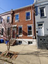2731 Oakford St in Philadelphia, PA - Building Photo