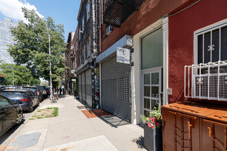 119 Grand St in Brooklyn, NY - Building Photo - Building Photo