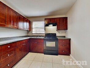 6595 64th Way N in Pinellas Park, FL - Building Photo - Building Photo