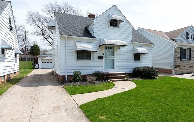 property at 5021 E 115th St