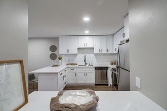 Glo in La Mesa, CA - Building Photo - Interior Photo