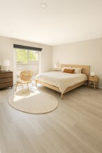 1017 Sussex Dr in Northbrook, IL - Building Photo - Building Photo