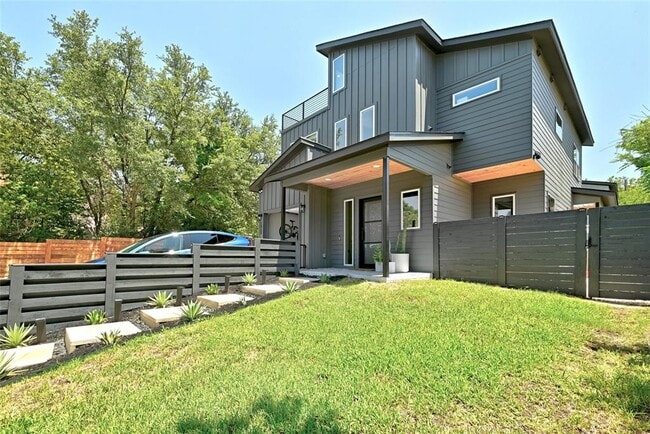 2909 Kuhlman Ave in Austin, TX - Building Photo - Building Photo