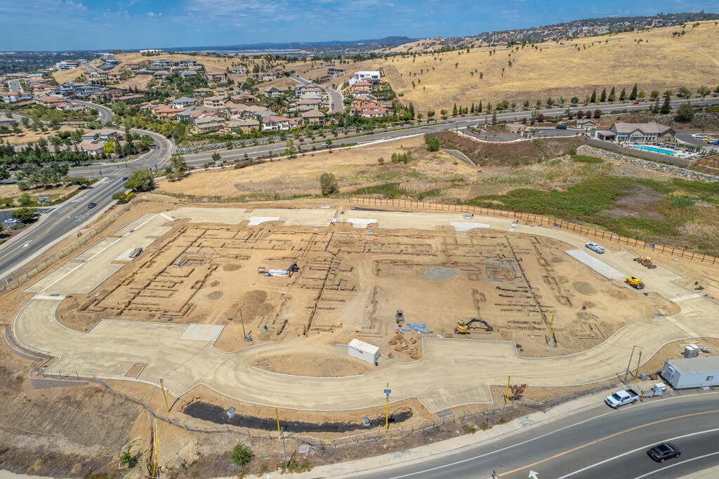 Avenida Folsom Senior Living Apartments Folsom, CA Apartments For Rent
