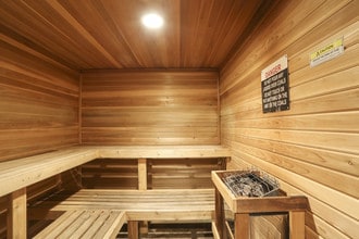 Pinegate in Merriam, KS - Foto de edificio - Interior Photo
