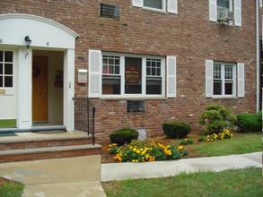 Cedar Grove Garden Apartments in Cedar Grove, NJ - Building Photo - Building Photo