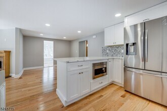 923 Central Ave in Westfield, NJ - Building Photo - Building Photo