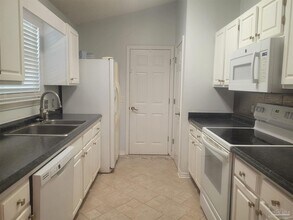 1350 Sterling Point Pl in Gulf Breeze, FL - Building Photo - Building Photo
