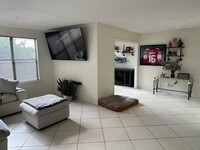 2315 N Congress Ave in Boynton Beach, FL - Building Photo - Building Photo