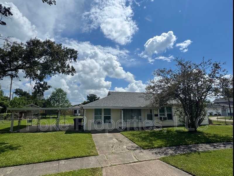 3609 1st Ave in Lake Charles, LA - Building Photo