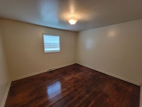 701 Pine St in Greensboro, NC - Building Photo - Building Photo