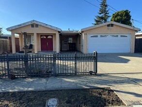 27715 Cliffwood Ave in Hayward, CA - Building Photo - Building Photo