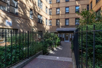 Morris Gardens in Bronx, NY - Building Photo - Building Photo