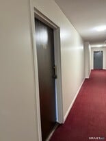 1274 E Main St in Meriden, CT - Building Photo