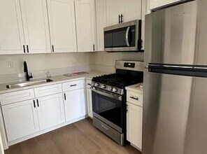 Grand Avenue Apartments in Long Beach, CA - Foto de edificio - Building Photo