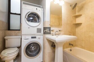 East 18th Street, Unit 3B in New York, NY - Building Photo - Building Photo