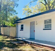 3722 Grunthal St in Jacksonville, FL - Building Photo