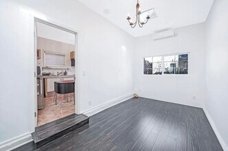 1611 Talmadge St, Unit Unit #5 in Los Angeles, CA - Building Photo - Building Photo