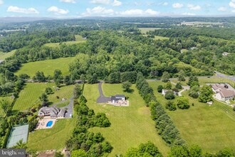 1602 Harbourton Rocktown Rd in Lambertville, NJ - Building Photo - Building Photo