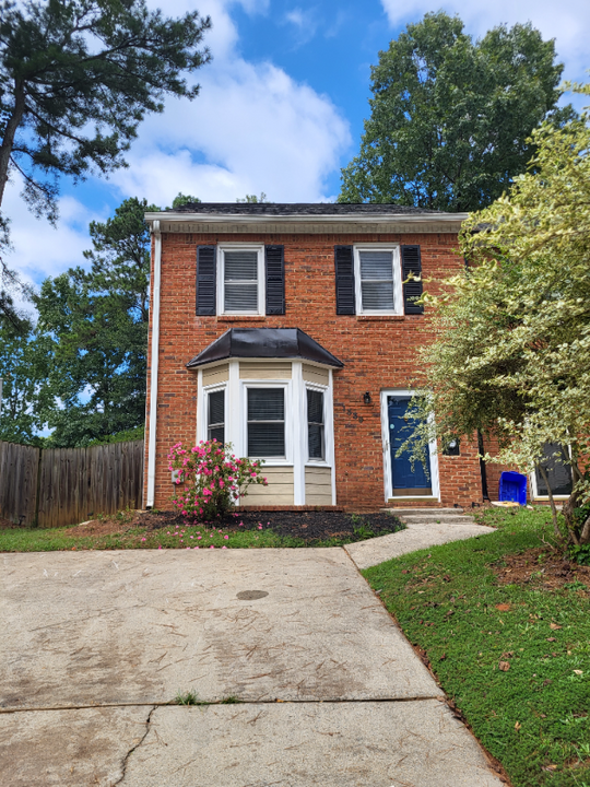 1339 Poplar Pointe in Smyrna, GA - Building Photo