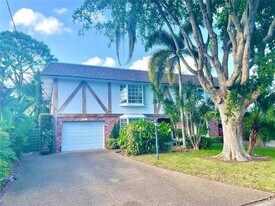 619 Kensington Pl in Wilton Manors, FL - Building Photo