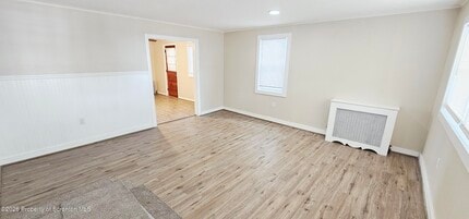 304 Vine St in Old Forge, PA - Building Photo - Building Photo