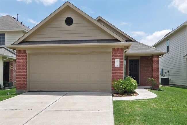 property at 18743 N Lyford Dr