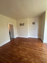 2211 N 4th St in Harrisburg, PA - Foto de edificio - Building Photo