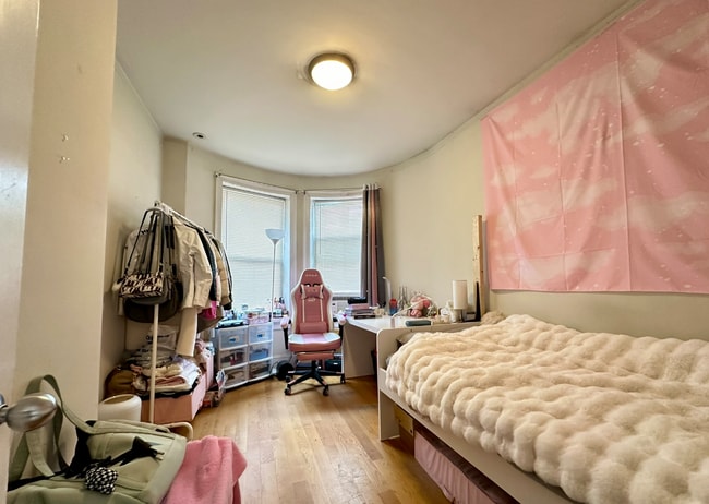 836 Huntington Ave, Unit 4A