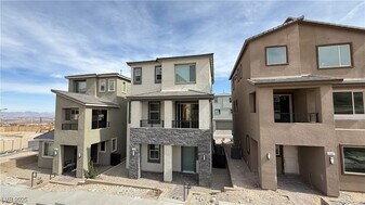 1545 Bat Hawk St in Las Vegas, NV - Building Photo